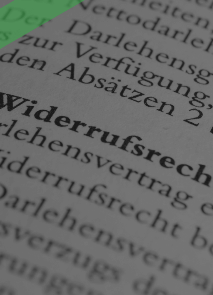 Nahaufnahme eines Gesetzestextes mit hervorgehobener Überschrift „§ 495 Widerrufsrecht“. Die Szene symbolisiert die rechtlichen Grundlagen für das Widerrufsrecht bei Verbraucherdarlehensverträgen.